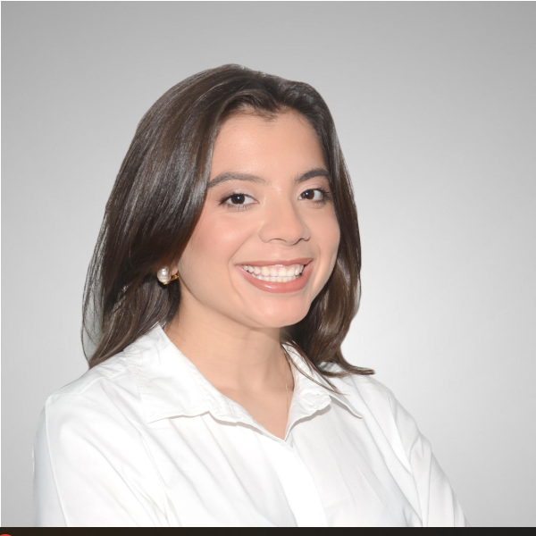 Dr-Carol-Arce-Sanju